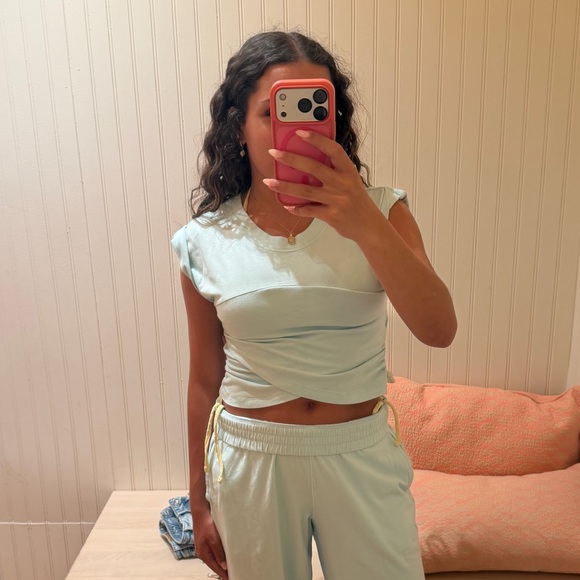 ava_hoss